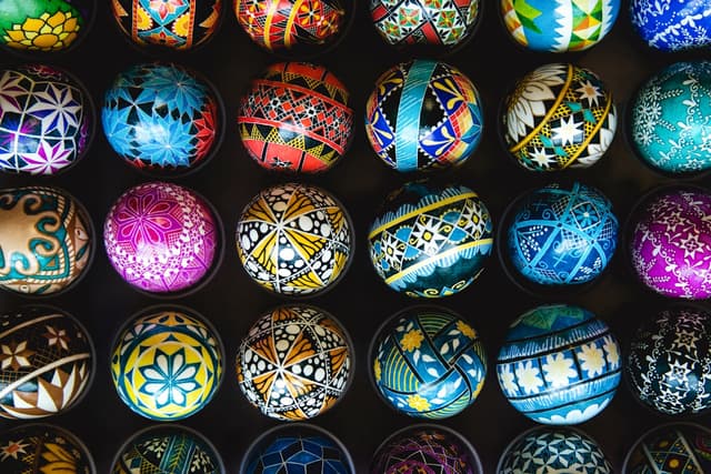 Cadouri de Paște pentru Copii - Idei Creative dincolo de Ciocolată